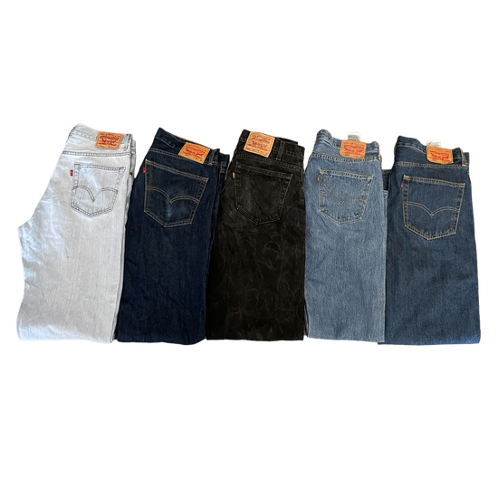 Levi's 501 Colored Jeans | Mens casual dress outfits, Mens casual dress, Men  fashion casual outfits